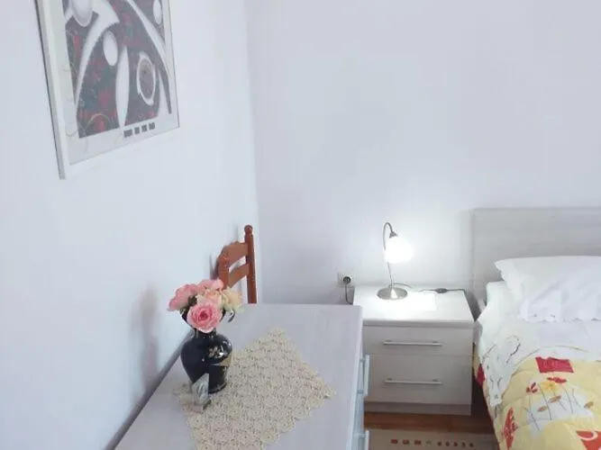 Three Bedroom With Balcony Appartamento Smokvica (Korcula)