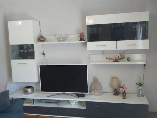 Three Bedroom With Balcony Appartamento *