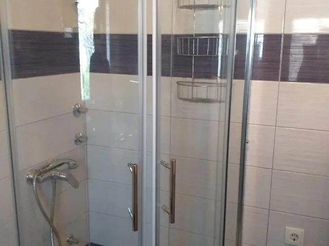 Appartamento Three Bedroom With Balcony *